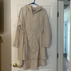 Athleta long zipper jacket 100% polyester.